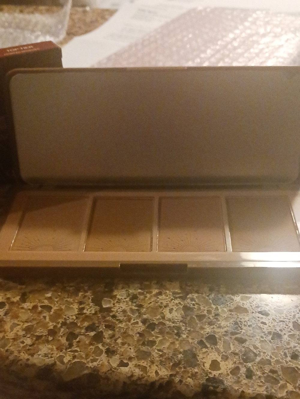 Hot Commodity Neutral Matte Bronzer Quartet Palette